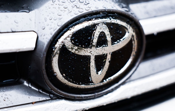 Новини бізнесу - Toyota не встигає за попитом на власні гібриди