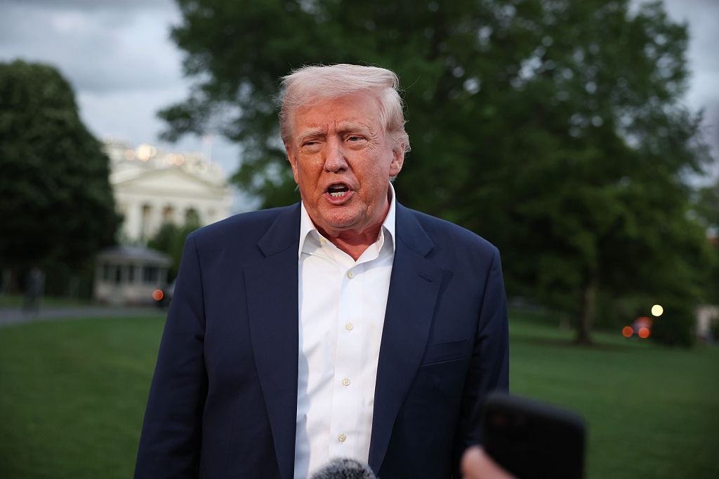Трамп вимагає, щоб Україна погодилася на переговори з РФ у Туреччині