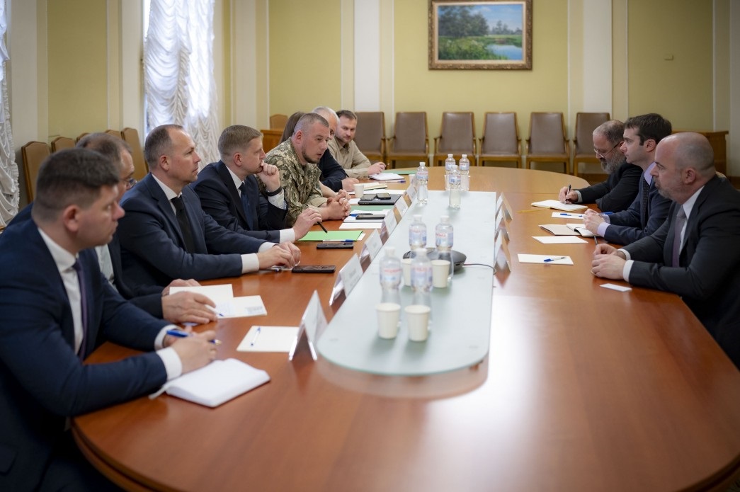 Новини України - В ОП провели зустріч з делегацією Сенату США