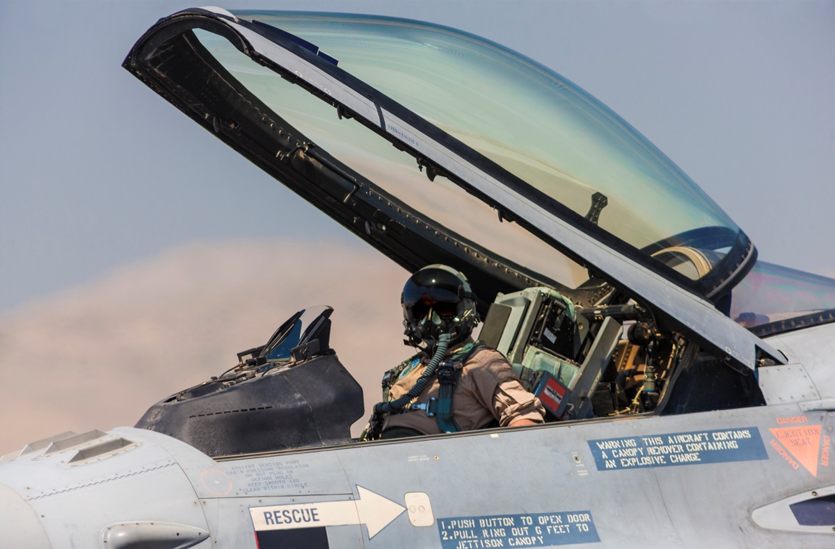 Новини світу - Чехія підготує вісім українських пілотів F-16