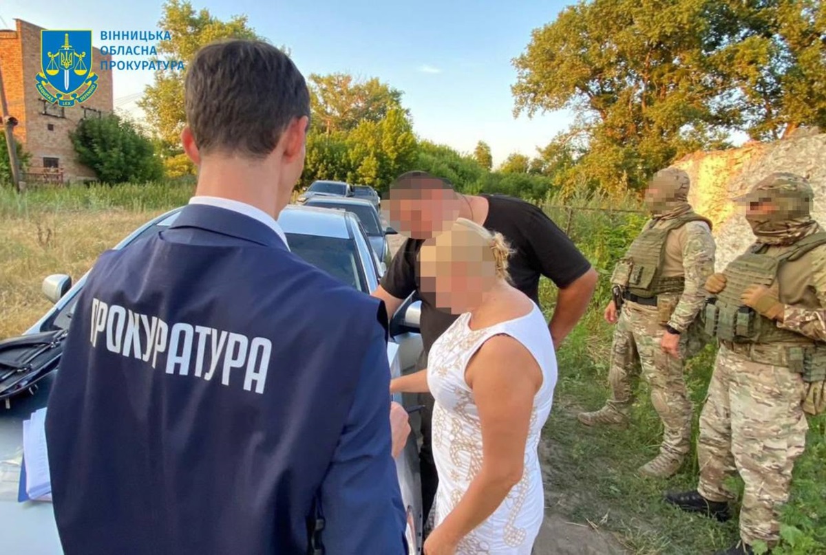Новини України - На Вінниччині адвокат зі спільниками заволоділи паями померлих людей