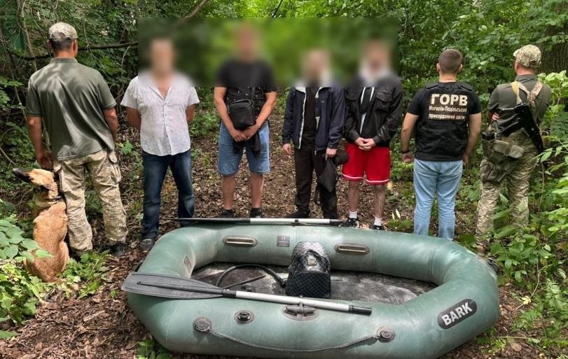 На Вінниччині чоловік переправляв ухилянтів через Дністер