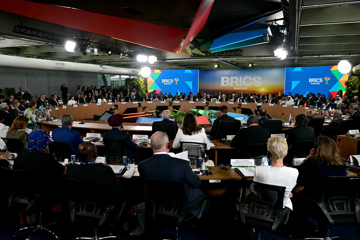 Новини світу - Саміт БРІКС засудив атаки по інфраструктурі у РФ
