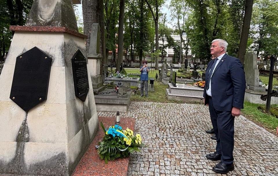 Новини України - Сибіга розпочав візит до Любліна
