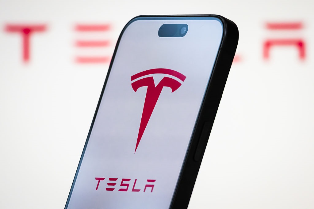 Новини бізнесу - Tesla замовила ШІ-чипи у Samsung на $16,5 млрд