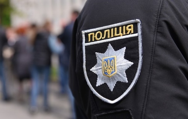 Новини України - У Чернівцях підліток вистрілив собі в голову на вулиці