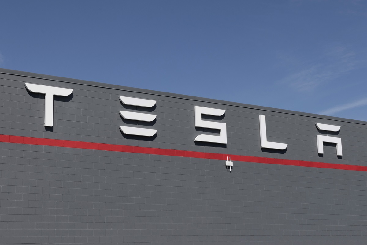 Новини бізнесу - Tesla планує постачати електроенергію британцям