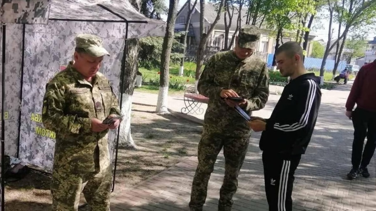 Новини України - В ОП прокоментували конфлікти між цивільними і ТЦК