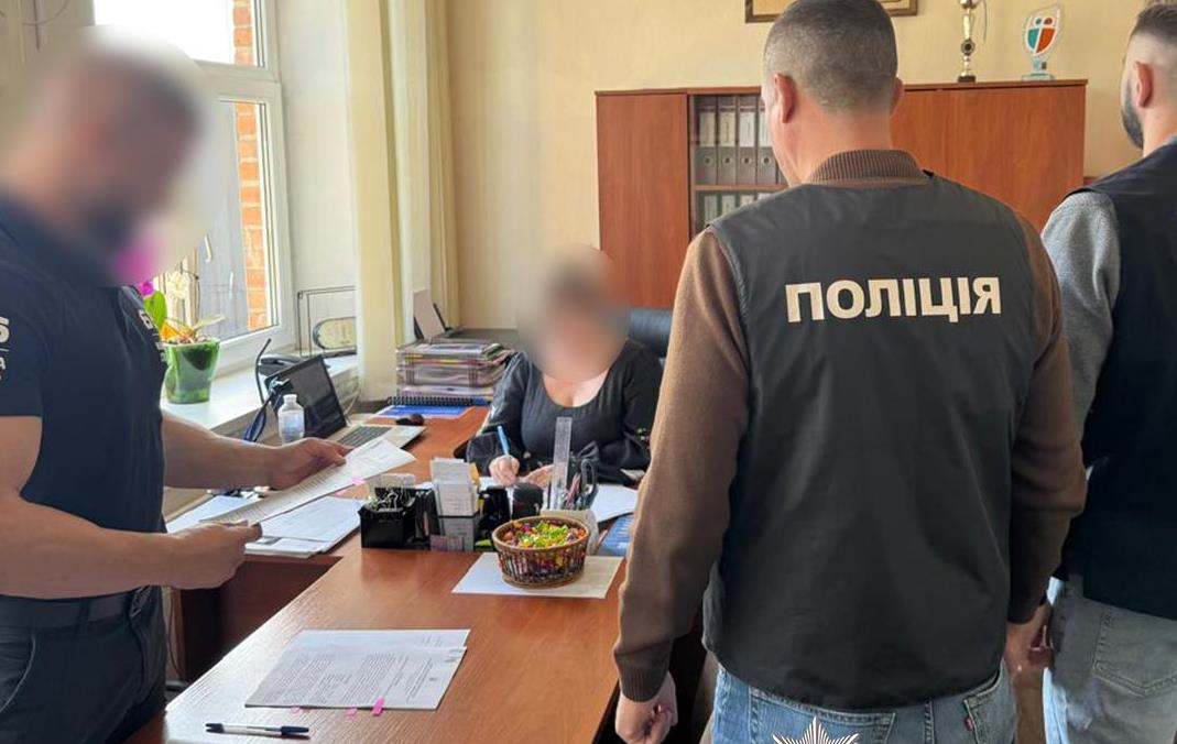 Новини України - Директори навчальних закладів Київщини розтратили понад 10 млн грн