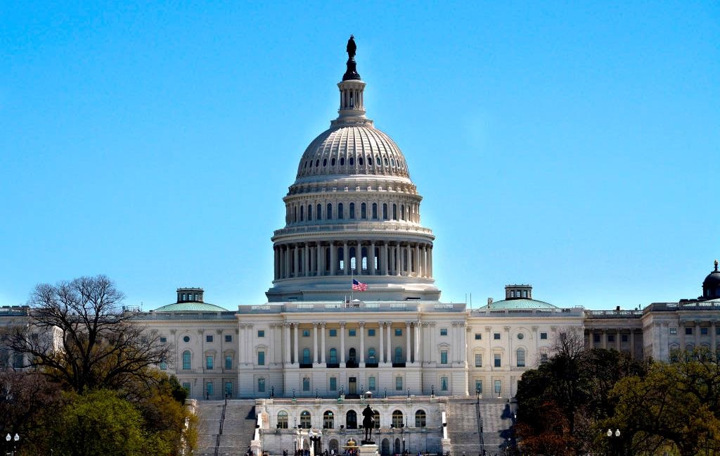 Новини політики - В США пропонують регулярно передавати Україні заморожені російські активи