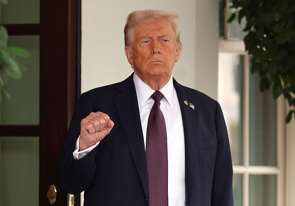 Новини світу - Мінфін США готує доларову монету із зображенням Трампа - ЗМІ