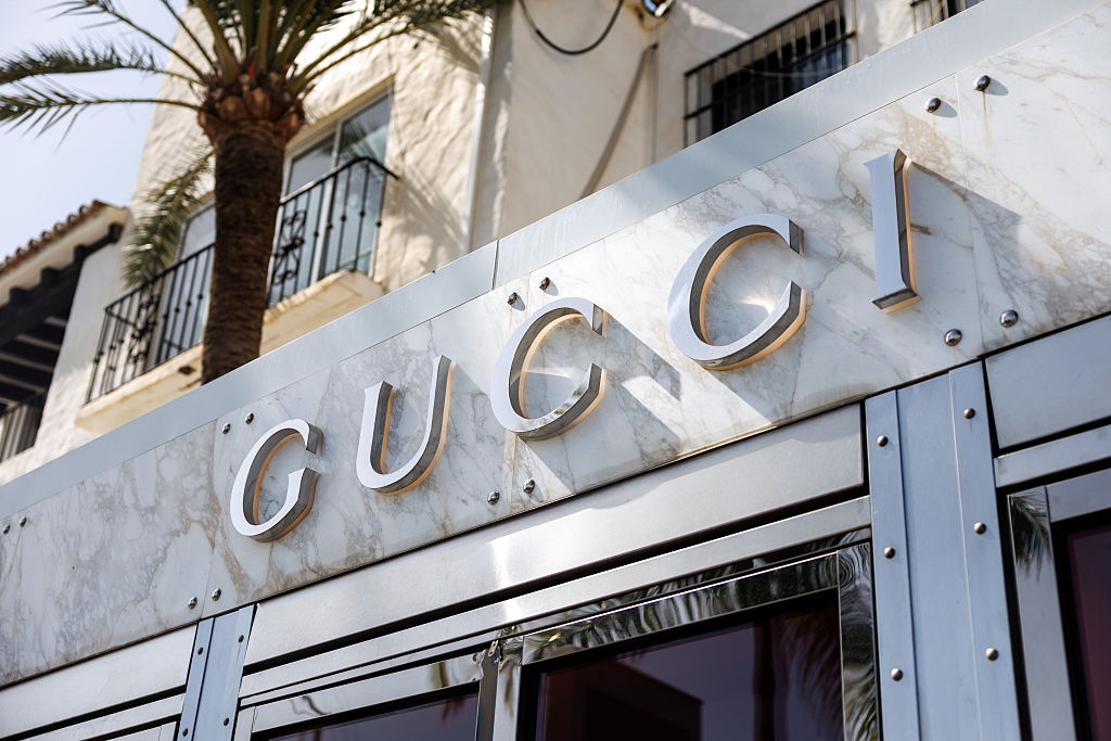 Новини бізнесу - Єврокомісія оштрафувала Gucci, Chloе та Loewe на €157 млн