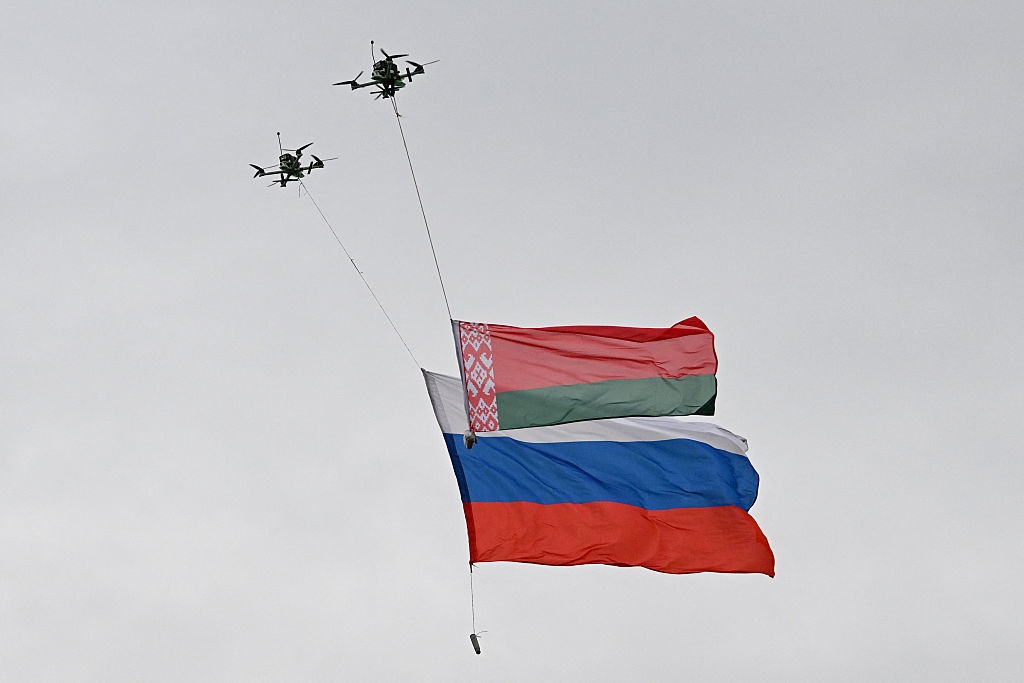 Новини світу - Зросло число білорусів, що вважають Росію небезпечнішою за США - СЗР