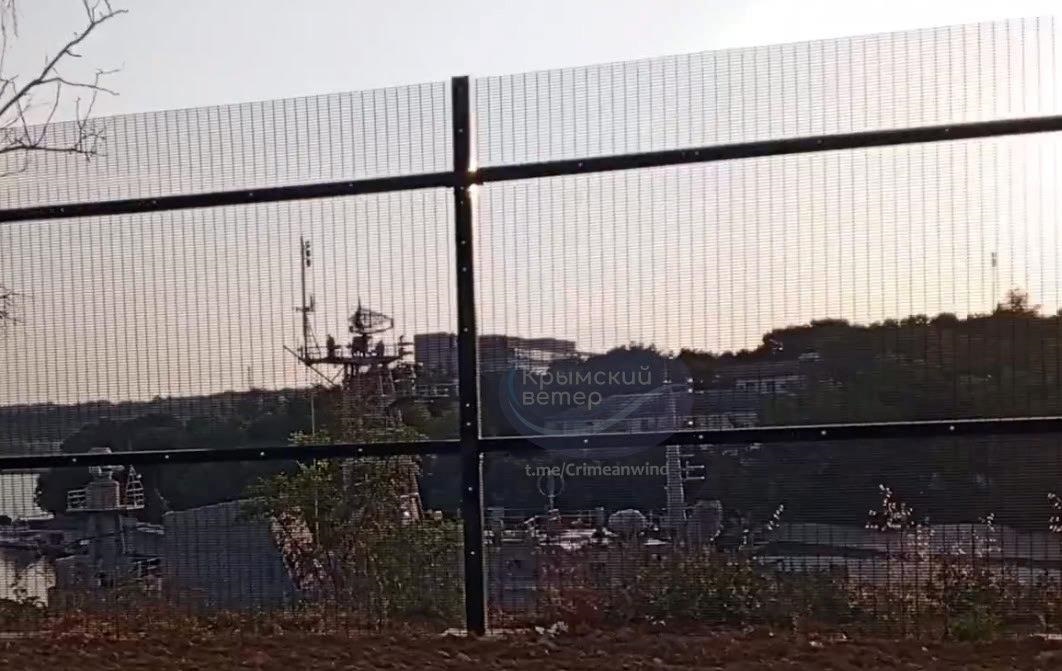 Новини України - Росіяни в Криму розграбували корабель Костянтин Ольшанський - соцмережі