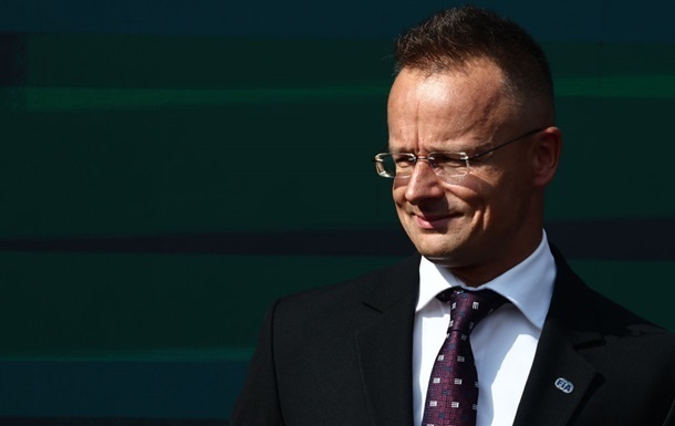 Новини світу - Сіярто зробив заяву про зустріч Трампа і Путіна