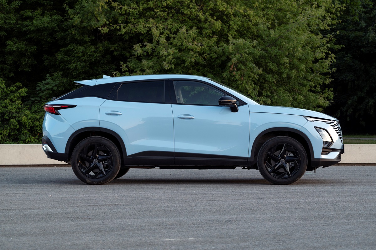 Загроза шпигунства: в Ізраїлі почали вилучати в офіцерів китайські авто