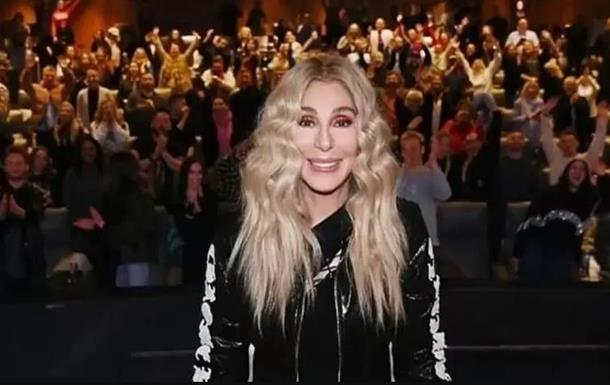 Новини культури - 80-річна Шер планує весілля з молодшим коханим - інсайдери