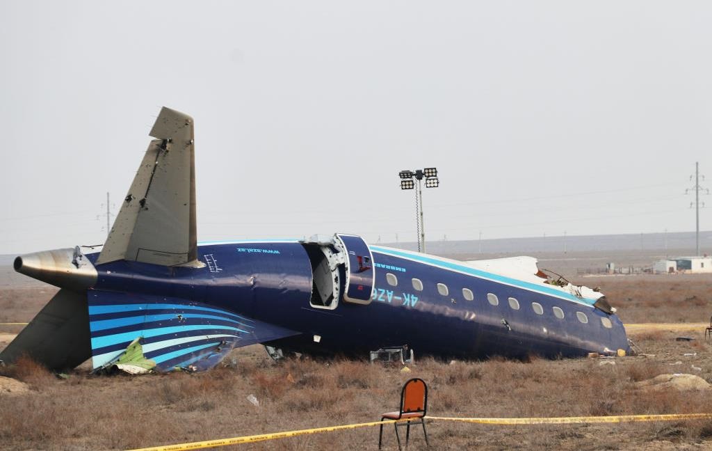 Новини світу - Аварія літака AZAL: Баку розкритикував рішення РФ припинити розслідування