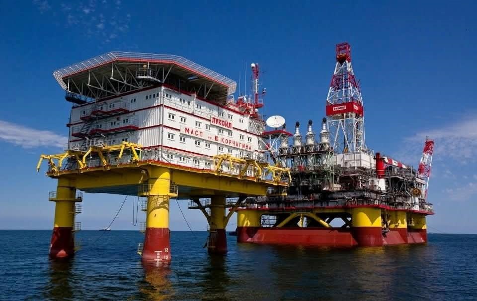 На Каспії знову уражено нафтові платформи – ЗМІ