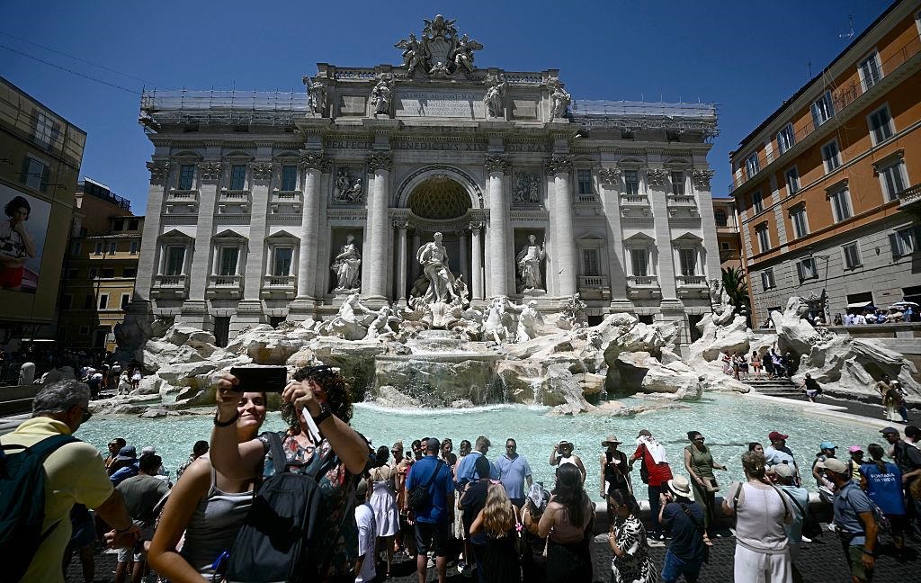 Новини світу - У Римі зроблять платним доступ до знаменитого фонтану