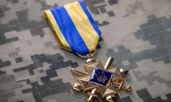 Новини України - Уряд затвердив щомісячну виплату за Хрест бойових заслуг