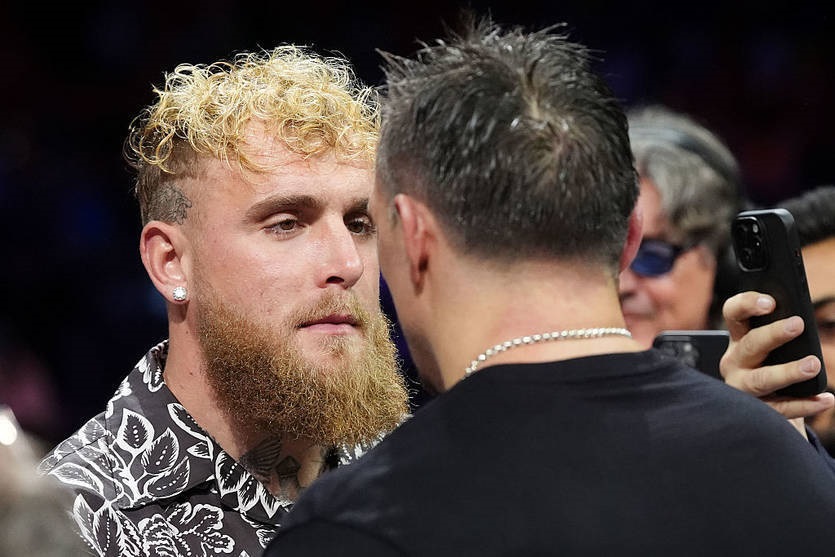 Новини спорту - Усик підтвердив, що готовий провести бій з Полом в октагоні